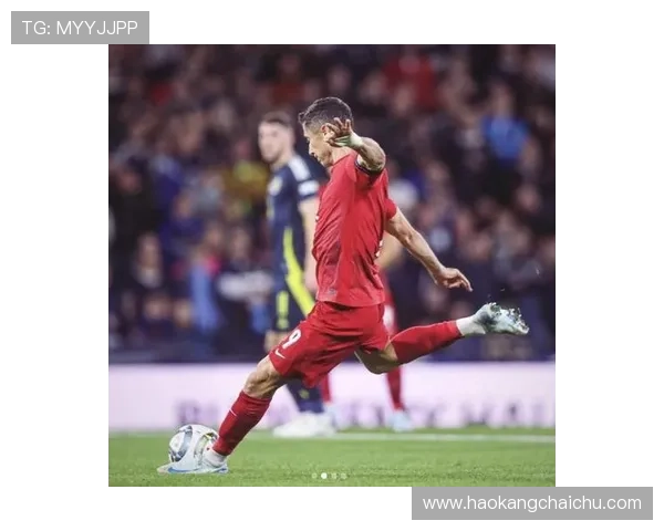 莱万多夫斯基职业生涯关键节点回顾：多特崛起到拜仁封神